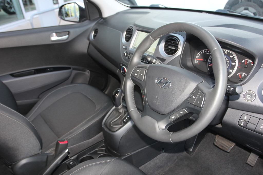 Hyundai I10 Mpi Se Connect White #18