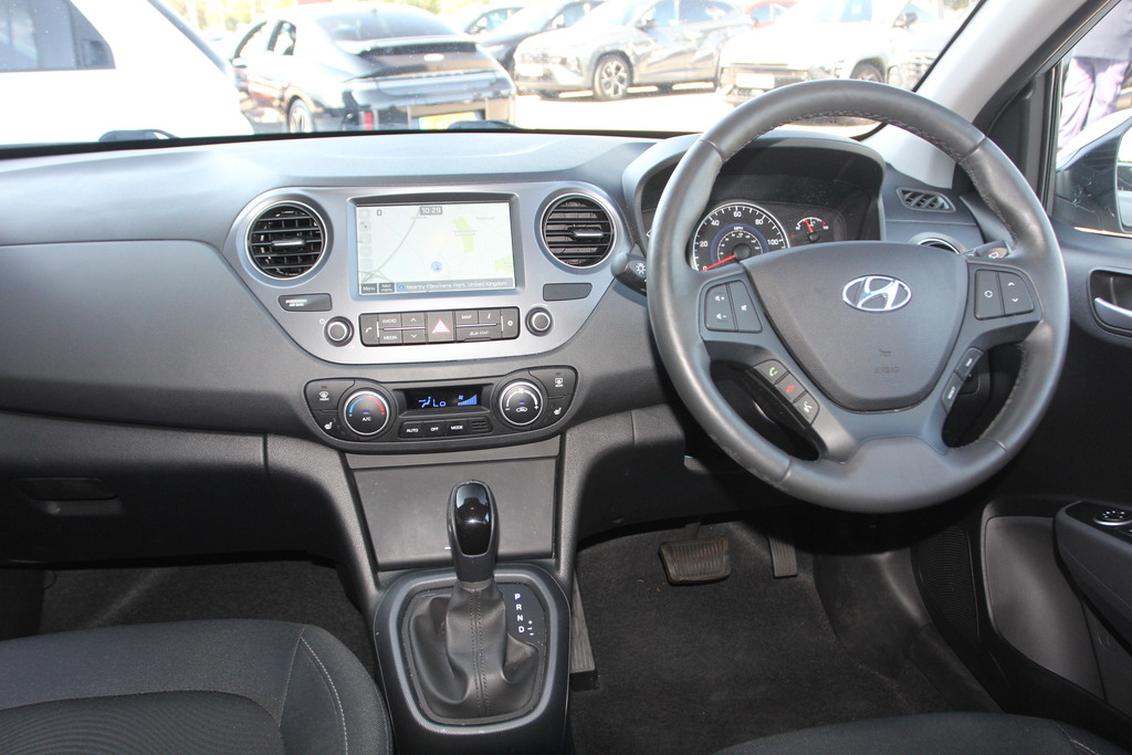 Hyundai I10 Mpi Se Connect White #16
