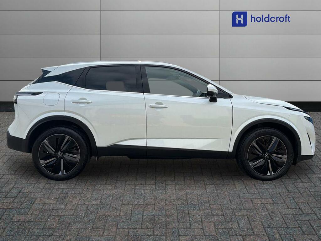 Nissan Qashqai 1.3 Dig-t Mh 158 Tekna Xtronic OX25NFN White #2
