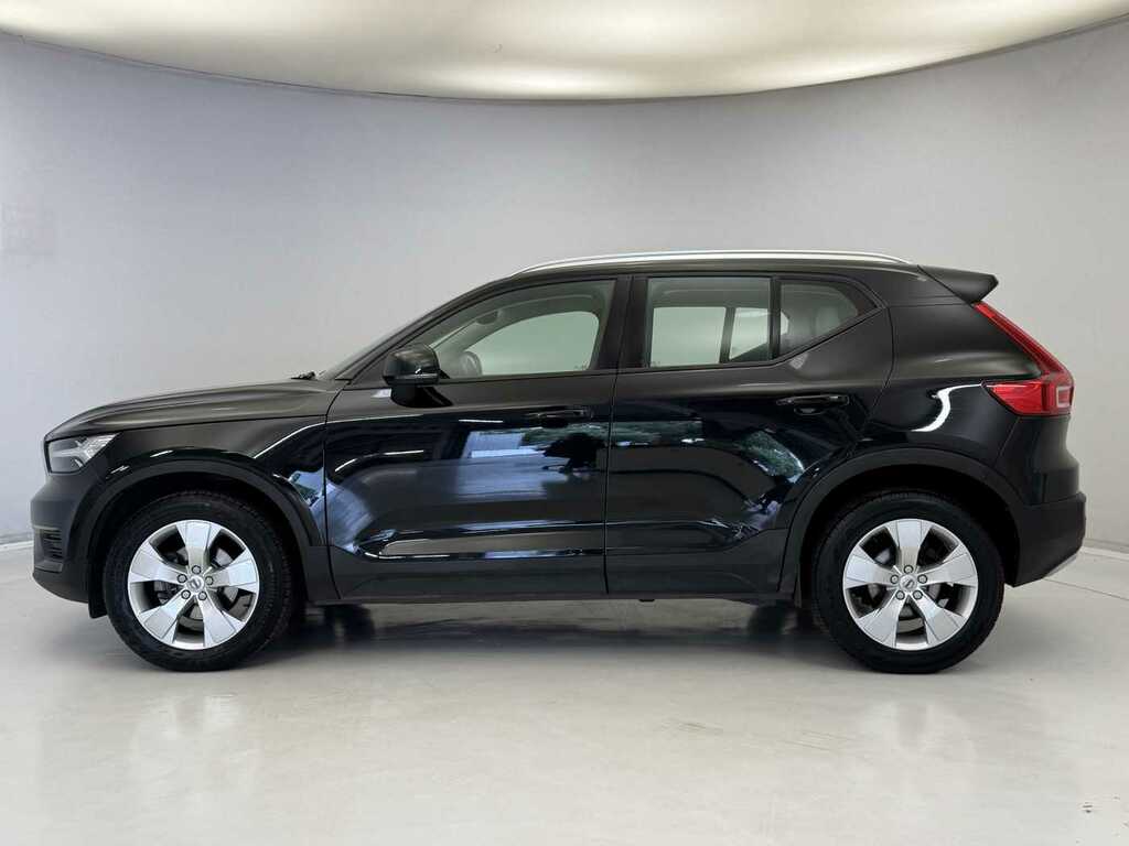 Volvo XC40 2.0 D3 Momentum LO69KKV Black #6