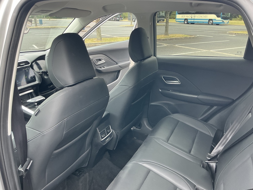 MG ZS 1.5 Hybrid Trophy Blue #42