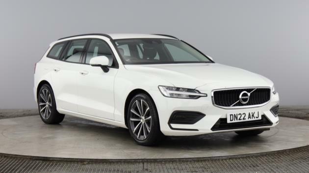Volvo V60 2.0 B3p Momentum 7 Speed White