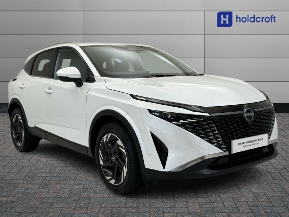 Nissan Qashqai 1.3 Dig-t Mh N-connecta Glass Roof White