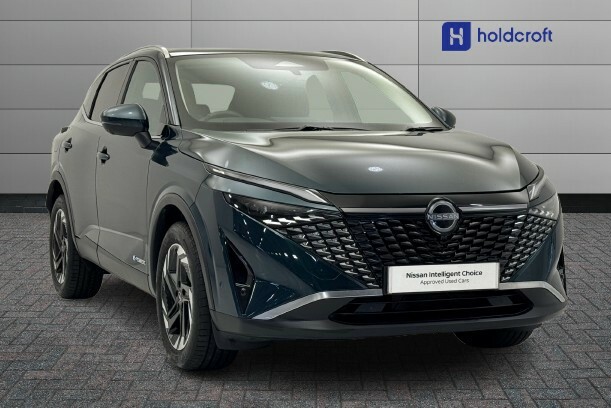Nissan Qashqai 1.5 E-power N-connecta Glass Roof Green