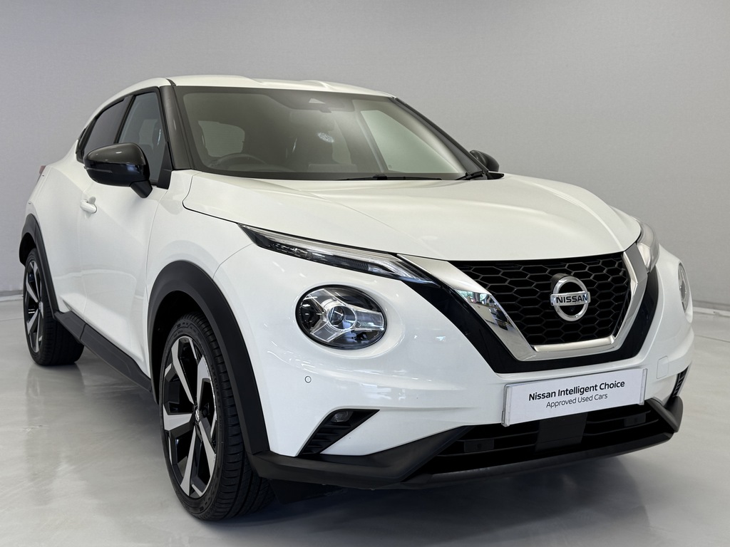 Nissan Juke 1.0 Dig-t 114 Tekna FG70VMV White #2