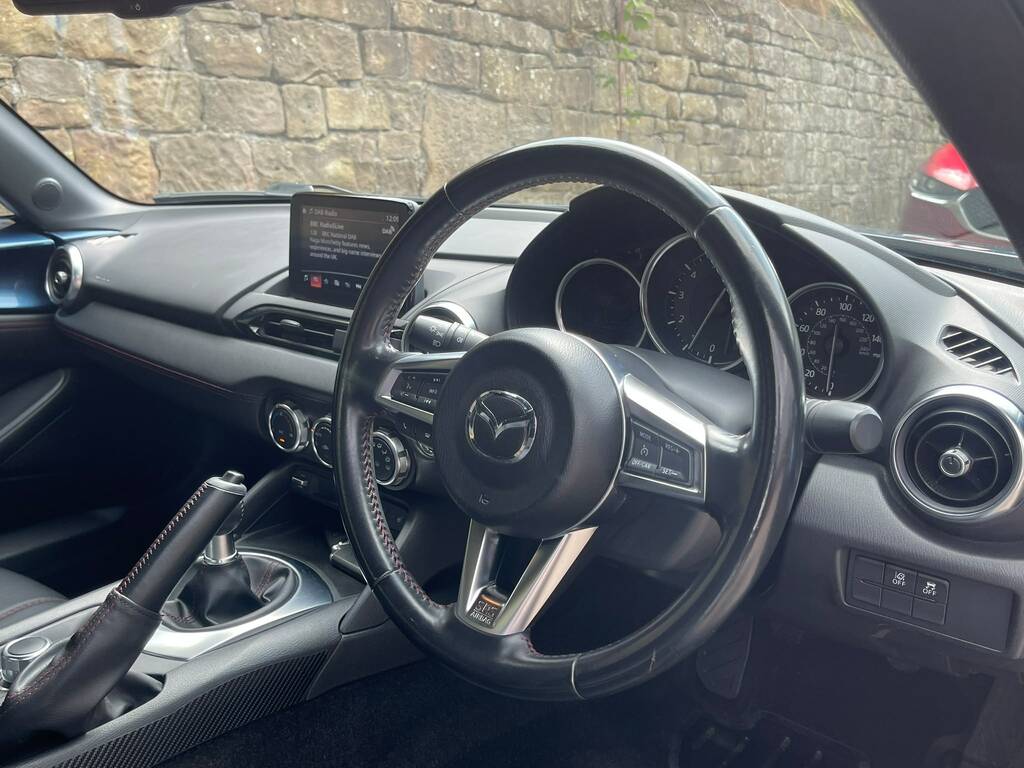 Mazda MX-5 Convertible 2.0 Skyactiv-g Gt Sport Nav 2019 White #28