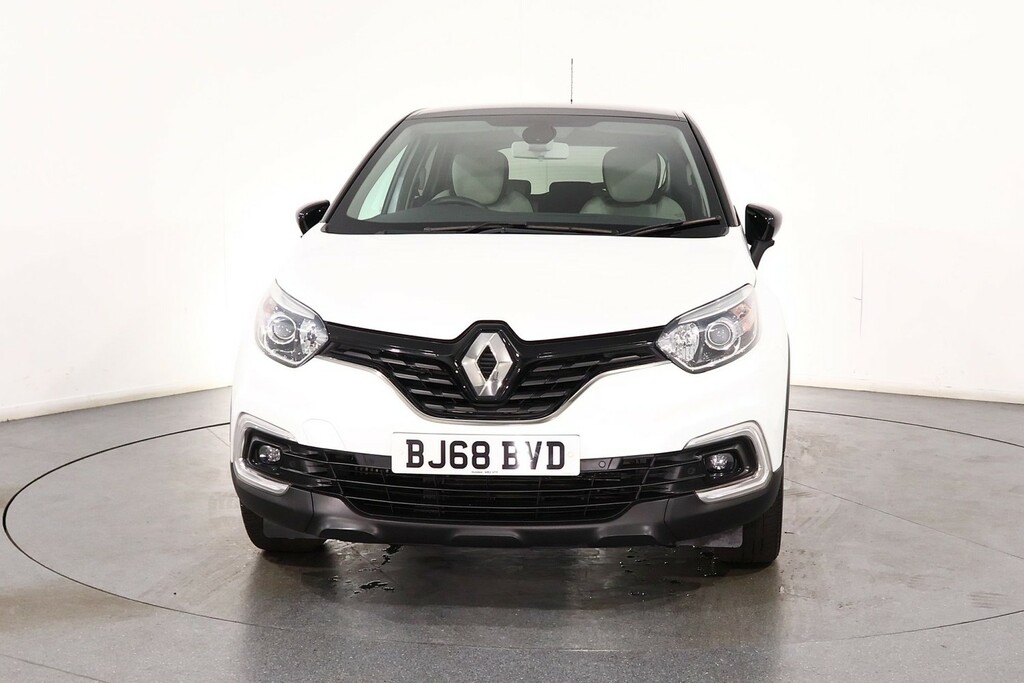 Renault Captur Iconic Tce BJ68BVD White #2