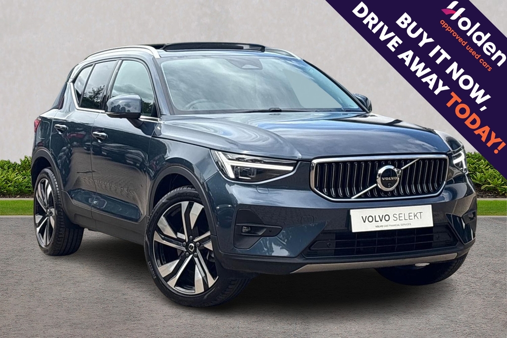 Volvo XC40 Ultra Bright Blue