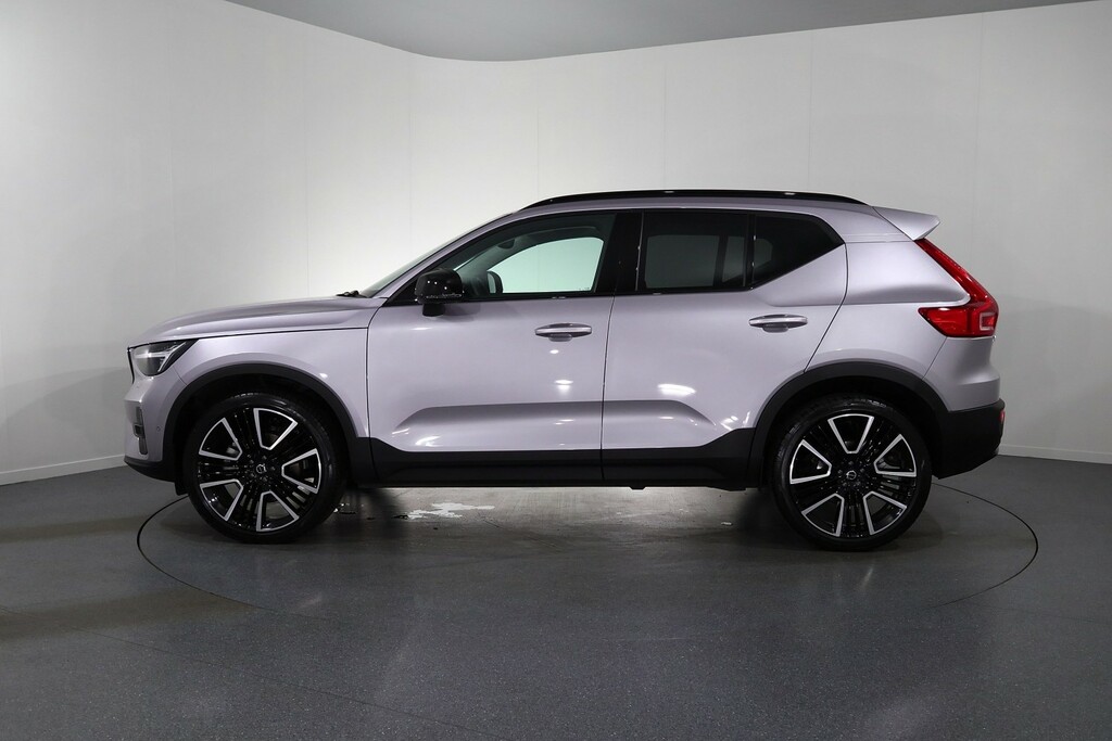 Volvo XC40 Ultra Dark OV75DKF Silver #4