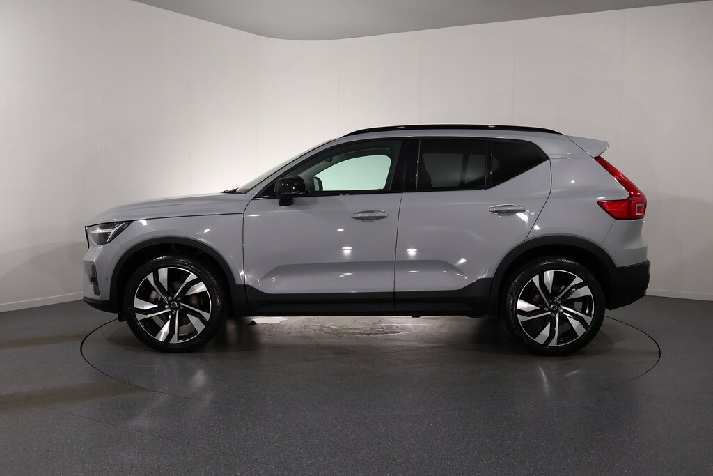Volvo XC40 Ultra Dark RV75SVK Grey #4