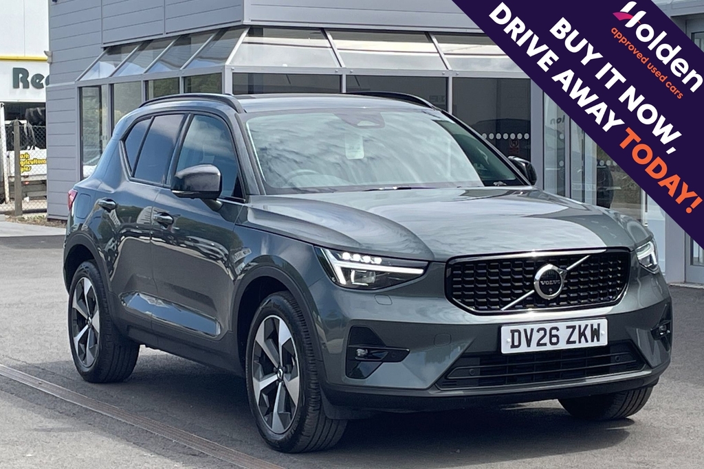 Volvo XC40 Plus Pro Dark Green