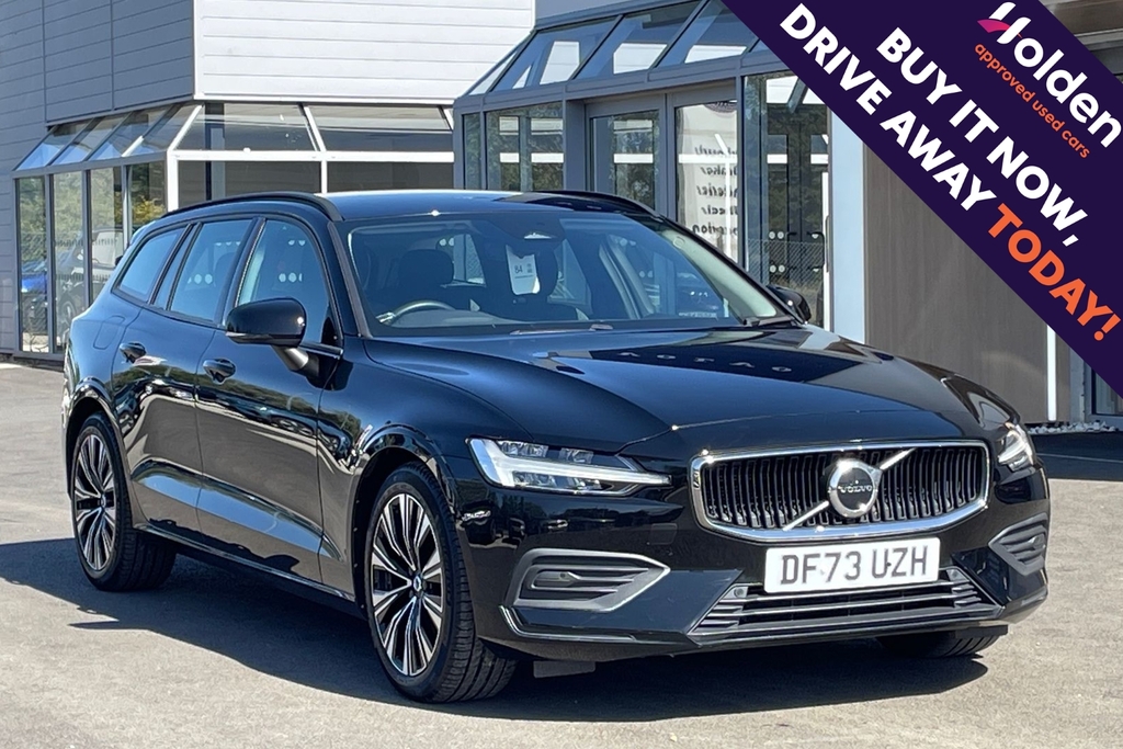 Volvo V60 Core Black