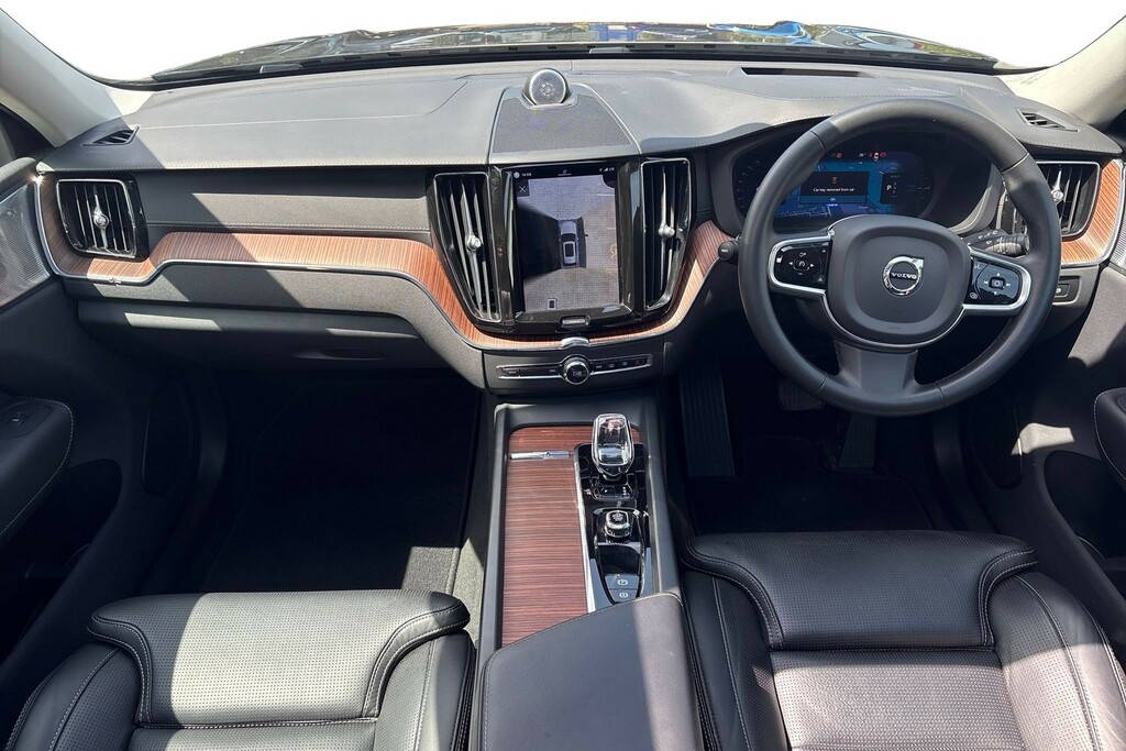 Volvo XC60 Ultimate Bright LL73KFX Black #6