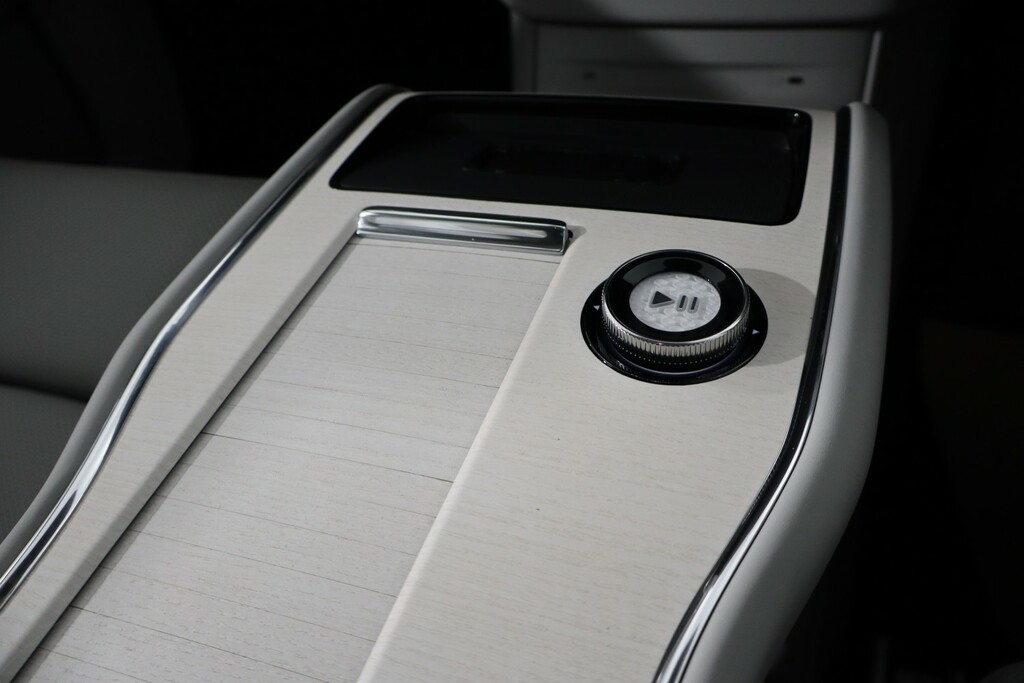Volvo EX90 Ultra, Twin Motor, 7 Seats Grey #20