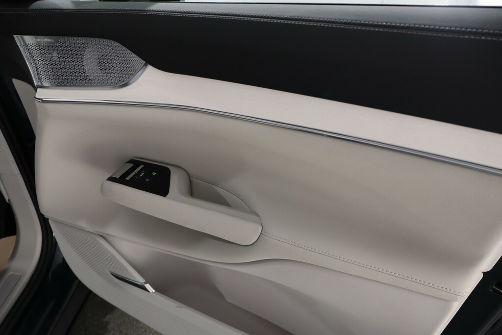 Volvo EX90 Ultra, Twin Motor, 7 Seats Grey #27