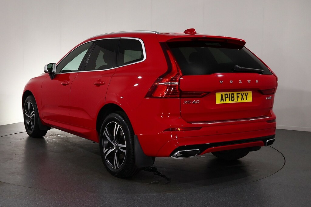 Volvo XC60 R-design Red #5