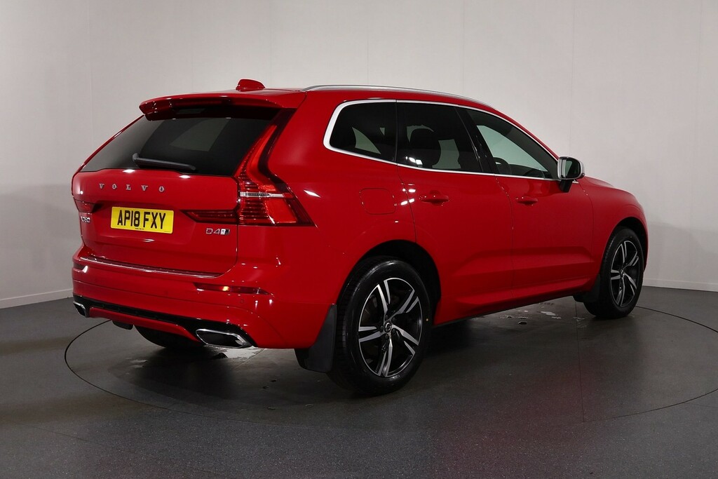Volvo XC60 T5awd Momentum - Rear Park Camera, Leather Seats Black #7