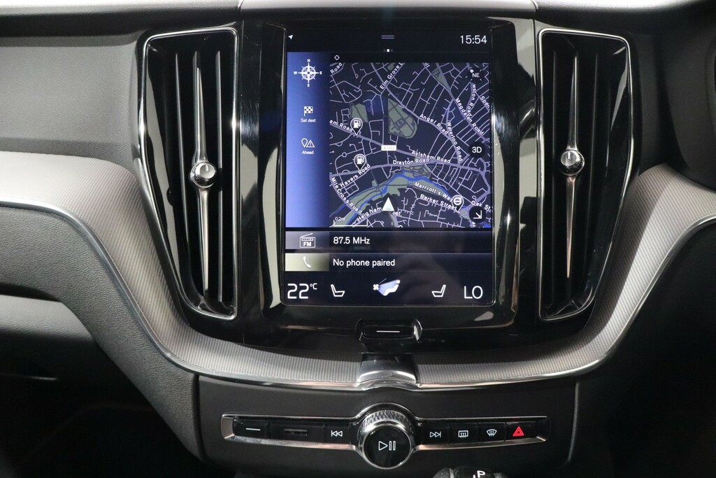 Volvo XC60 T5awd Momentum - Rear Park Camera, Leather Seats Black #22