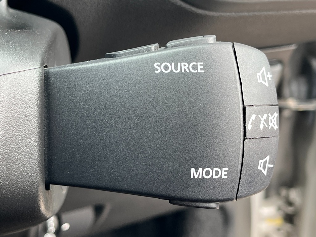 Dacia Sandero 1.0 Tce Bi-fuel Journey 2023 Orange #19