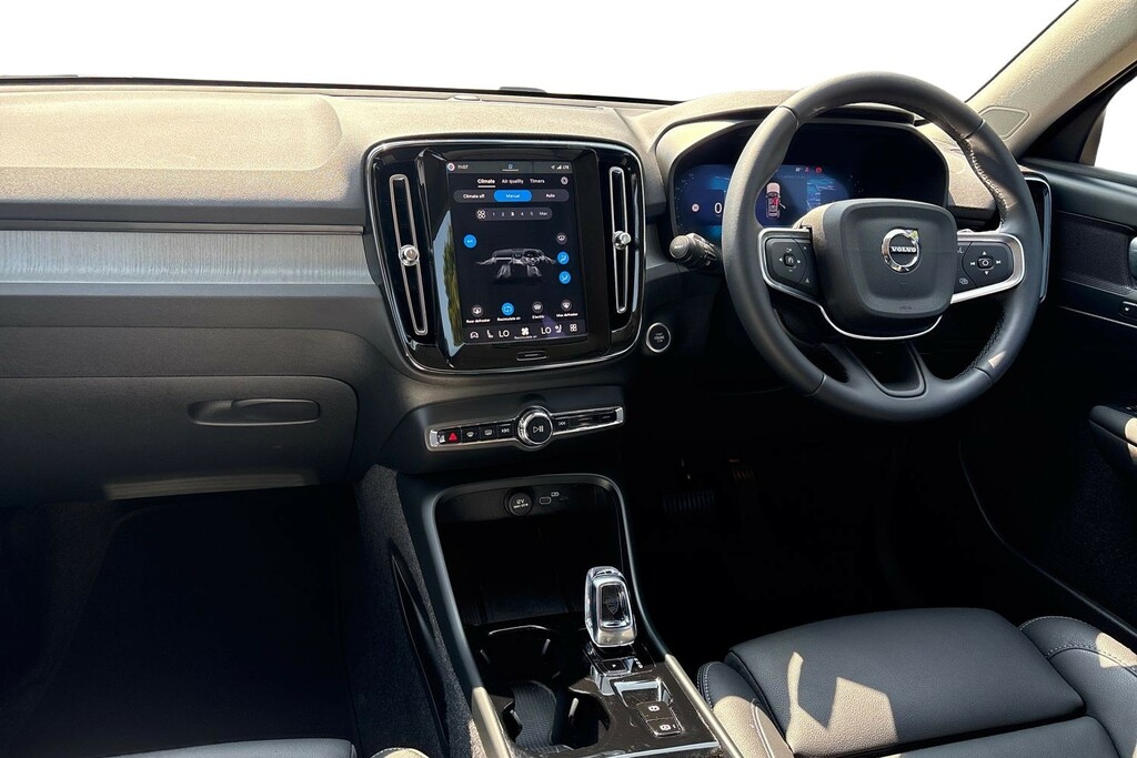 Volvo XC40 Plus Pro Dark WX75DLD Green #2
