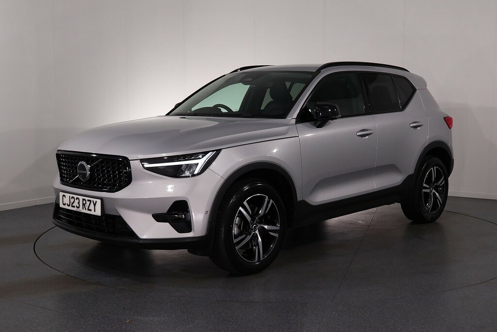 Volvo XC40 Plus Dark Silver #3
