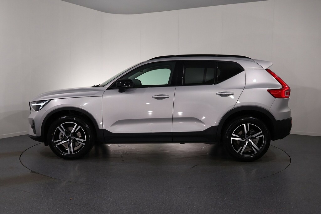 Volvo XC40 Plus Dark Silver #4
