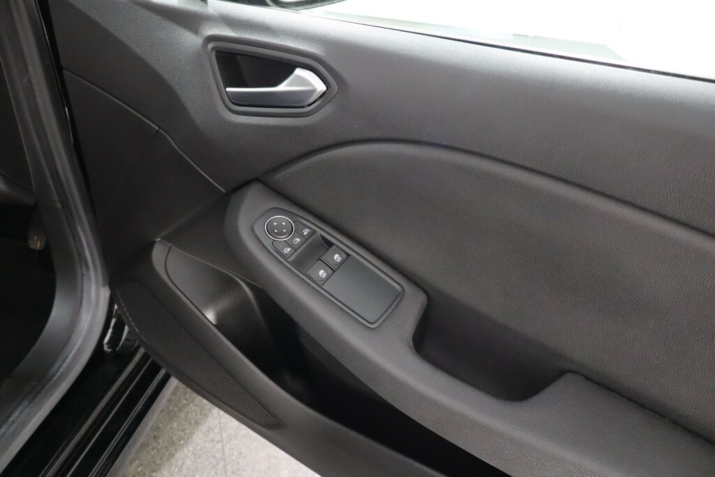 Renault Clio 1.0 Tce Iconic Euro 6 Ss 10,482 Car Detail  #27
