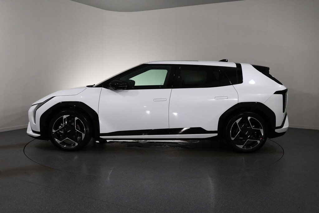 Kia EV4 Gt-line S 81Kwh Demonstrator Reserve Today White #4