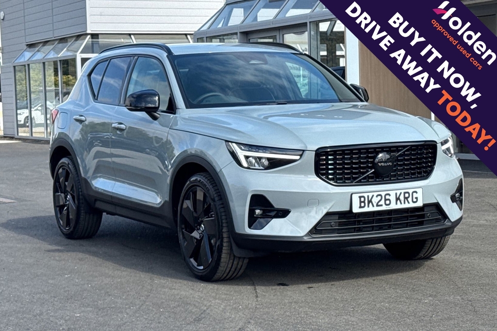 Volvo XC40 Plus Black Edition Grey