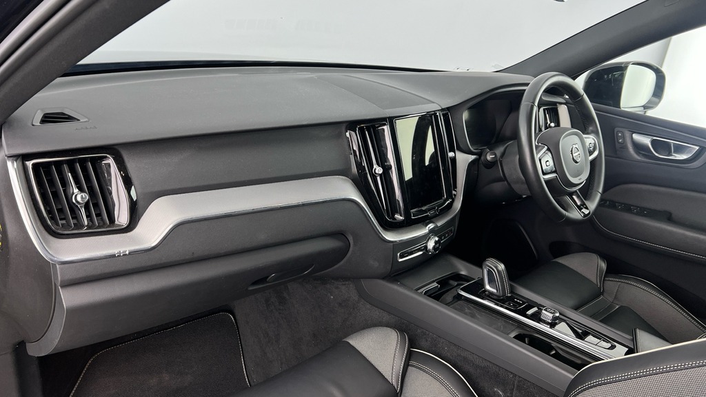Volvo XC60 R-design Black #6