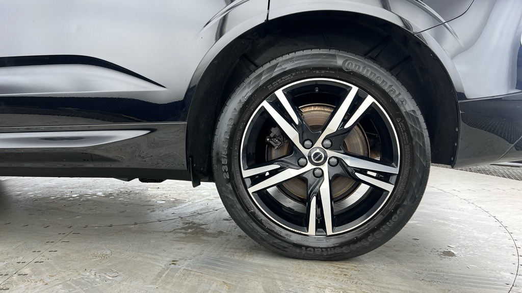 Volvo XC60 R-design Black #4