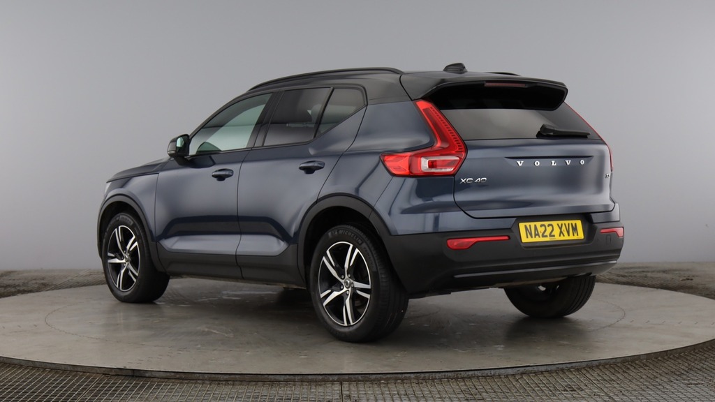 Volvo XC40 R-design Blue #3