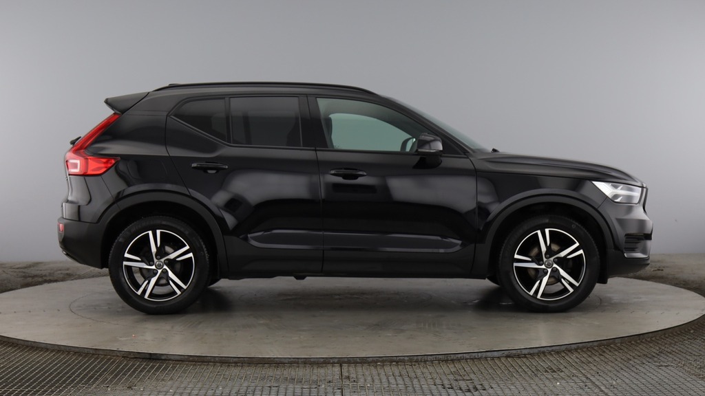 Volvo XC40 R-design Black #2
