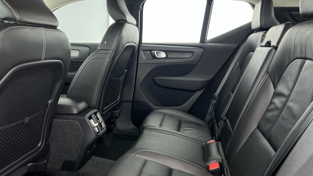 Volvo XC40 1.5 T3 163 Inscription Pro Geartronic Grey #7