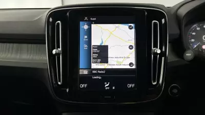 Volvo XC40 1.5 T3 163 Inscription Geartronic Silver #10
