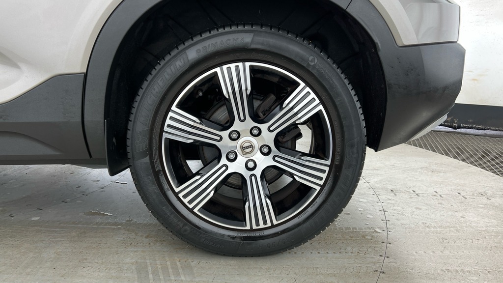 Volvo XC40 Inscription Grey #4