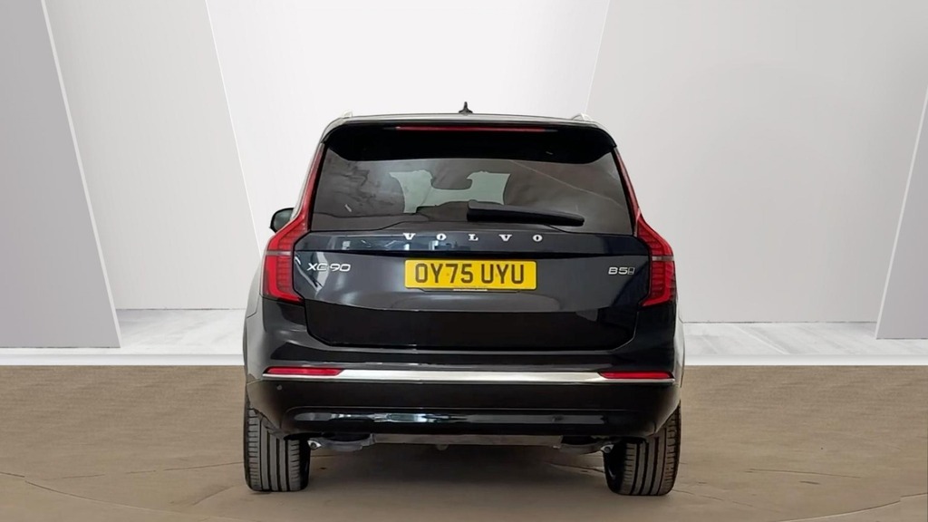 Volvo XC90 Ultra Bright Black #4