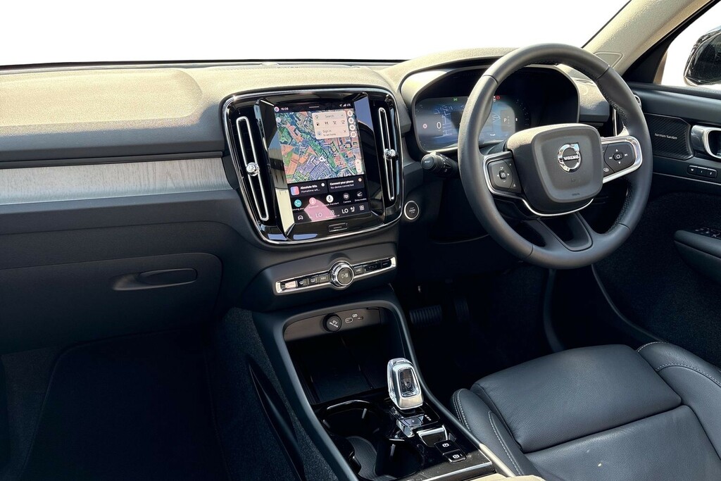 Volvo XC40 Ultra Dark OY75YCC Silver #2