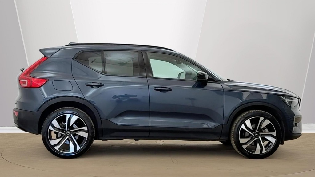 Volvo XC40 Ultra Dark Blue #2