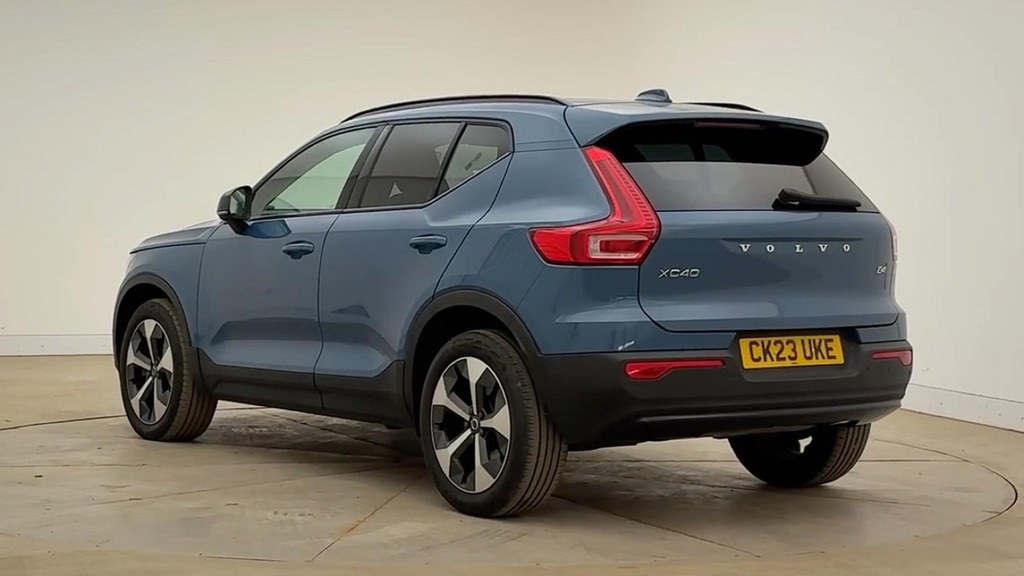 Volvo XC40 Ultimate Blue #3