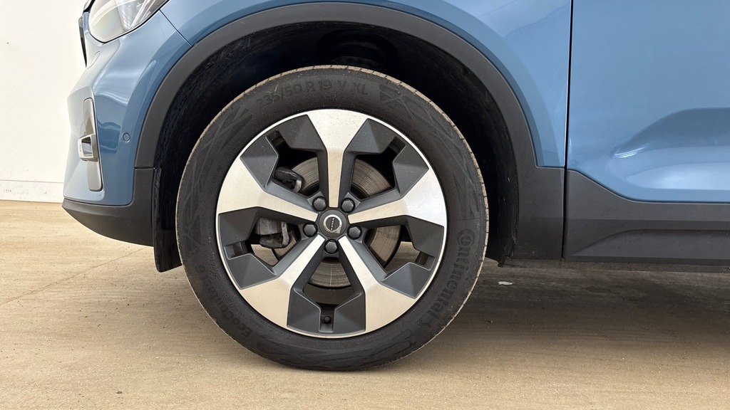 Volvo XC40 Ultimate Blue #4