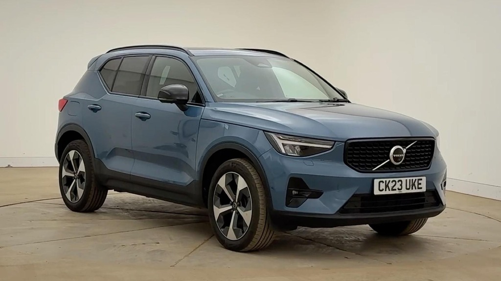 Volvo XC40 Ultimate Blue