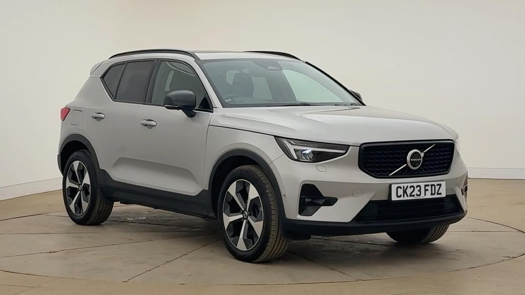 Volvo XC40 Ultimate Silver