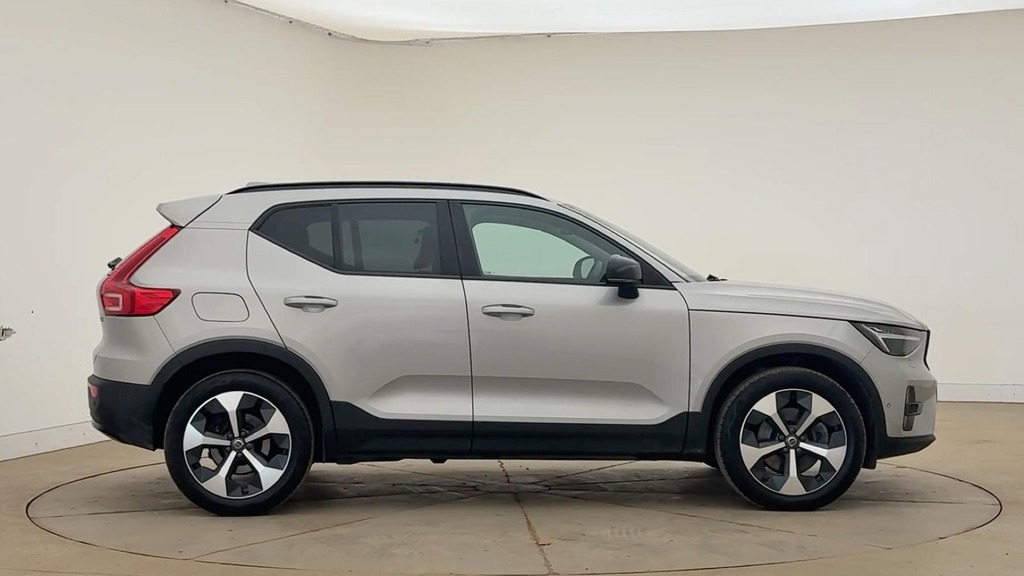 Volvo XC40 Ultimate Silver #2