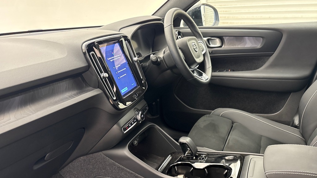 Volvo C40 Ultimate Blue #6