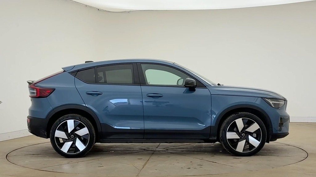 Volvo C40 Ultimate Blue #2