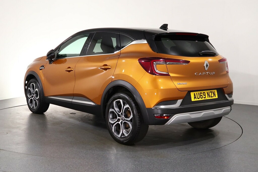 Renault Captur S Edition AU69NZN Orange #5