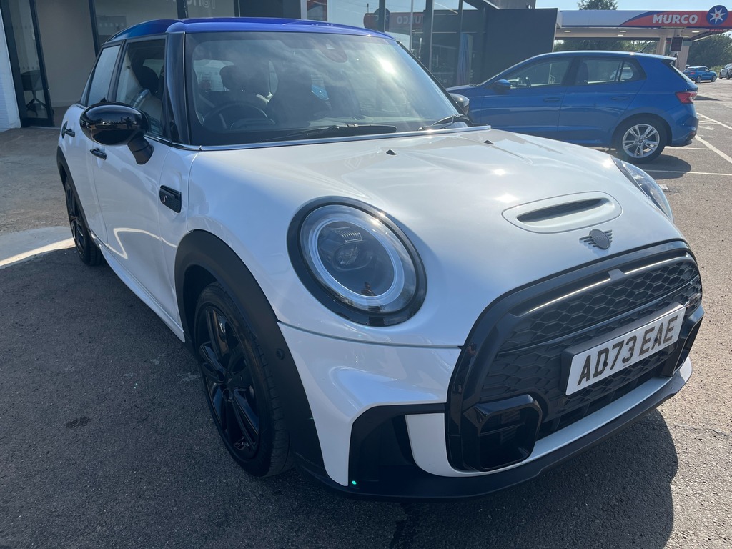 Mini Hatch Cooper S Sport White