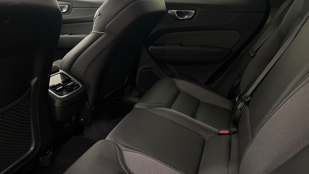 Volvo XC60 B5 Plus Gold #7