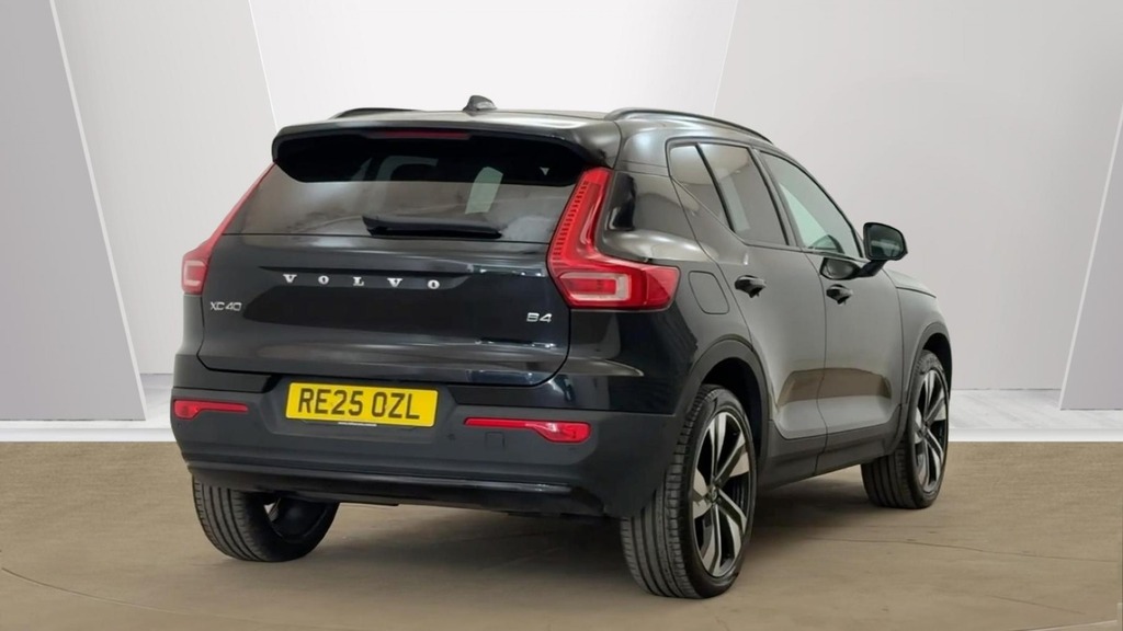 Volvo XC40 Ultra Dark Black #3